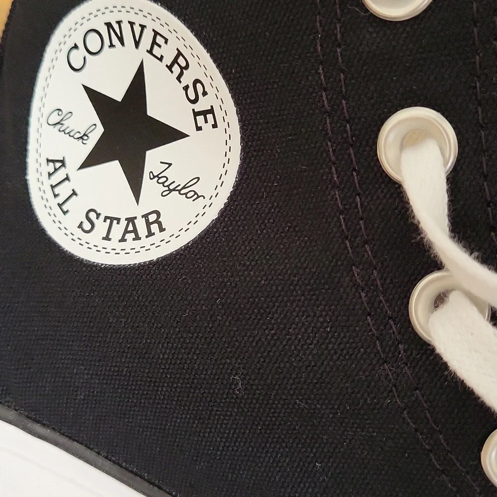 NWOB Converse Chuck Taylor All Star Lift Black Women's 8.5 - Picture 3 of 10